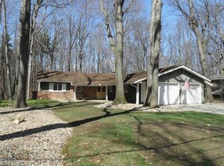 19654 Tanbark Ln, Strongsville, OH