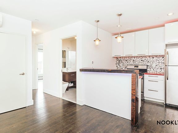 2nd image of 49 Montrose Ave #4F