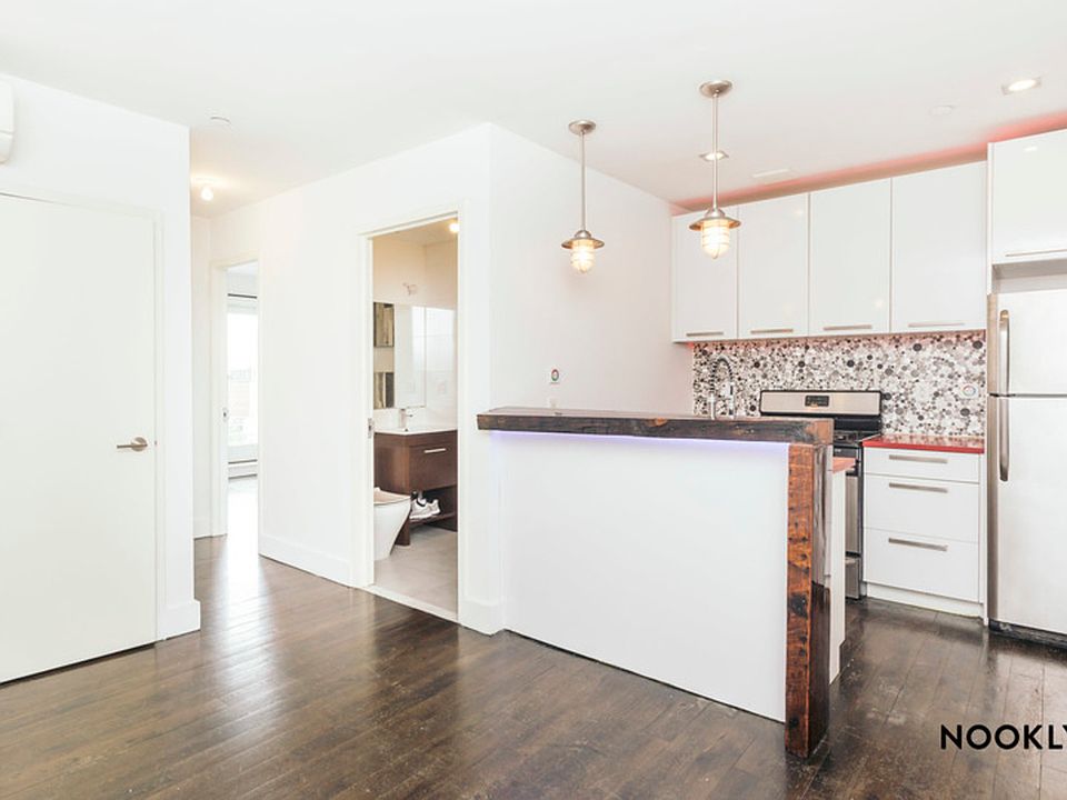1st image of 49 Montrose Ave #4E