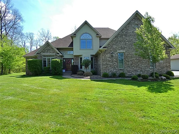 342 Cook Rd, East Aurora, NY 14052