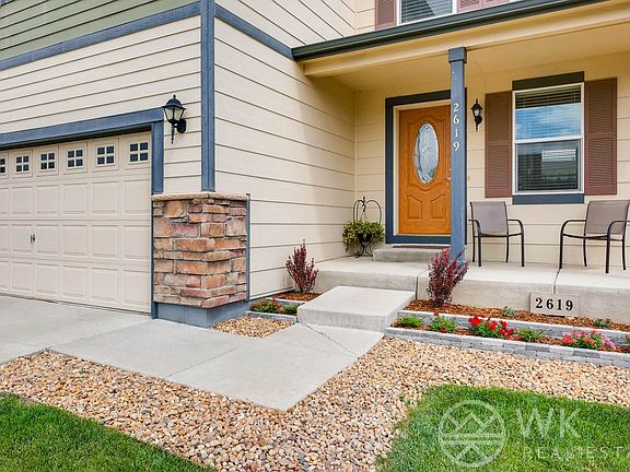 3rd image of 2619 Bridle Dr