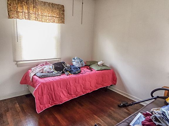 4th image of 8778 Flagler St