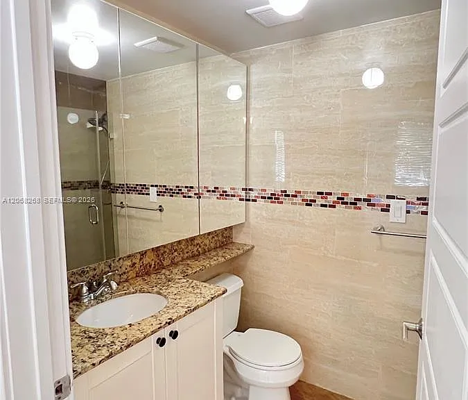 8227 Crespi Blvd #4 — Photo 7
