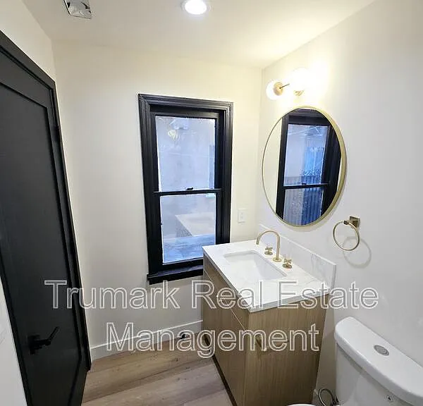 609 E Garfield Ave — Photo 18