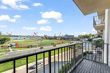 1150 River Road, #4F