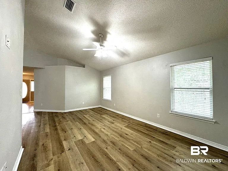 9964 Hollowbrook Ave — Photo 12