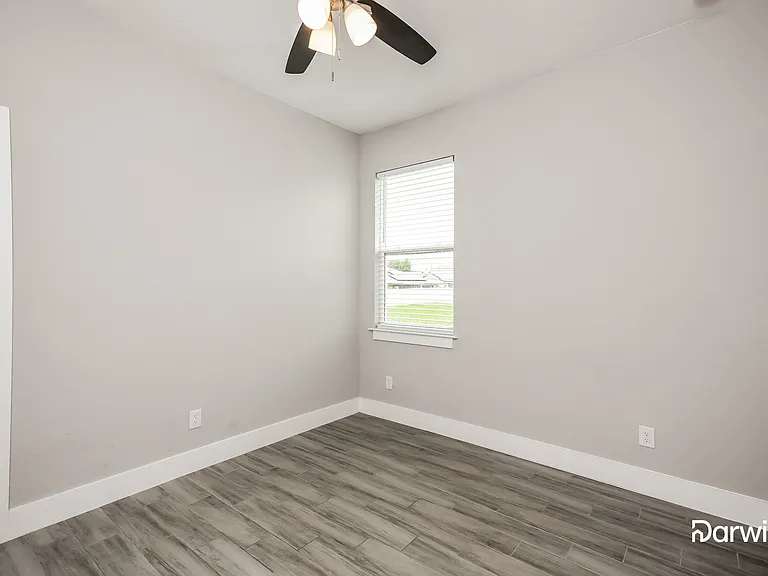 207 Gladiola Ct — Photo 9