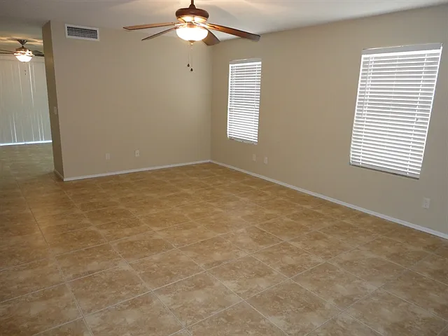 10866 E Carol Ave — Photo 4