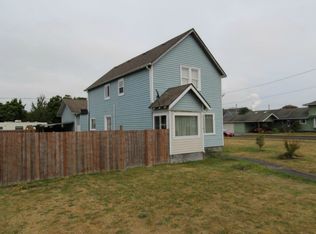 933 4th St, Cosmopolis, WA 98537