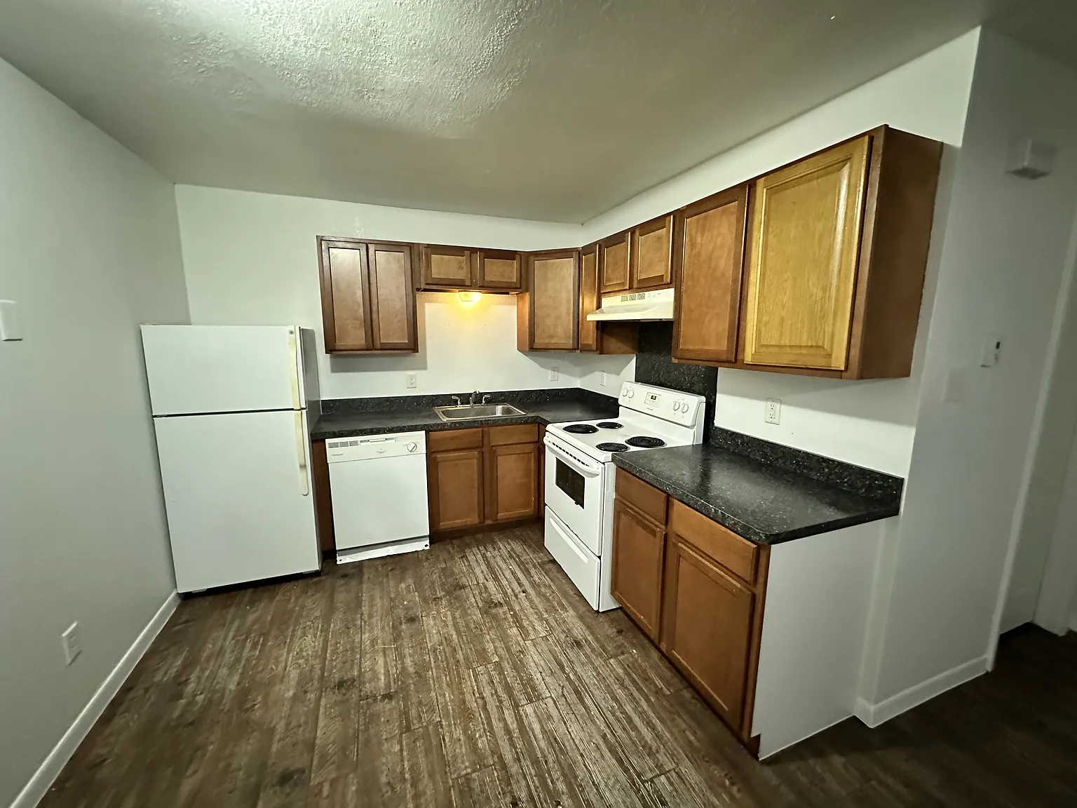 4005 Milton Street - B — Photo 2