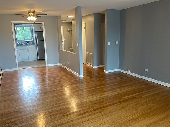 4th image of 6317 N Milwaukee Ave APT 1B