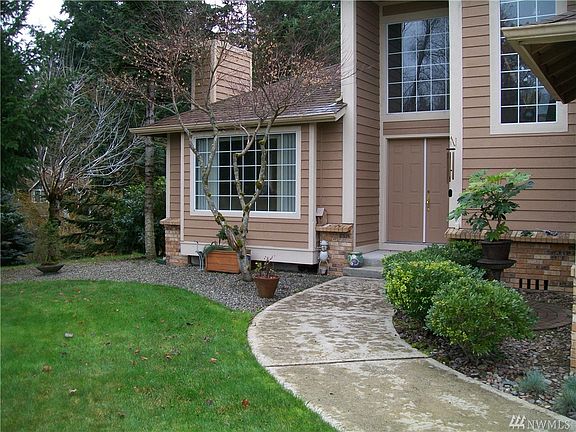 3rd image of 13312 15th Avenue Ct E