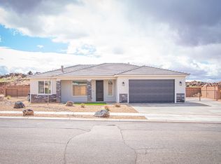 3127 W Coronado Dr, Hurricane, UT 84737