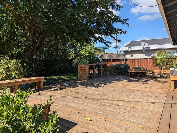 3rd image of 5767 Arapaho Dr