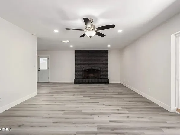 5209 W Hatcher Rd, Glendale, AZ 85302