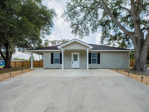 2nd image of 400 Colonial Way