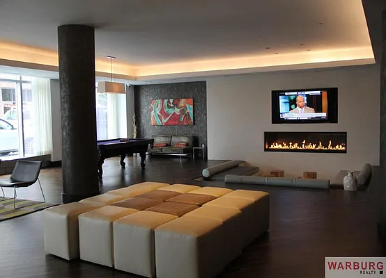 Rented by Warburg | media 30