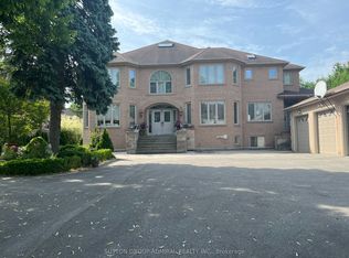 137 Arnold Ave, Vaughan, ON L4J 1B8