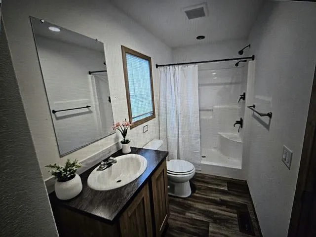 136 Lynn Ln #62 — Photo 4