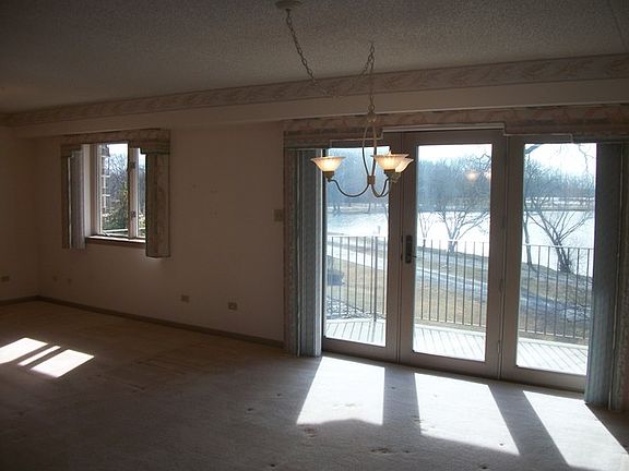 4th image of 3620 186th St APT 205