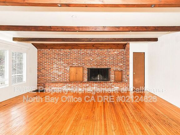 3rd image of 420 Carrillo St
