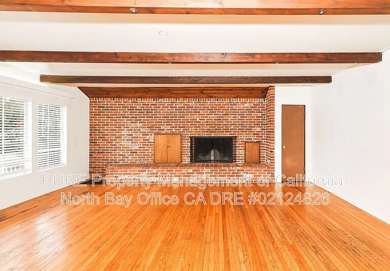 420 Carrillo St — Photo 3