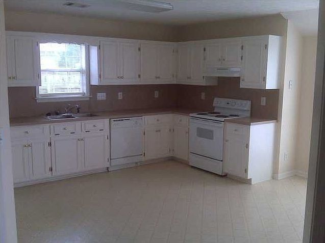 2nd image of 7124 Eastern Shore Rd