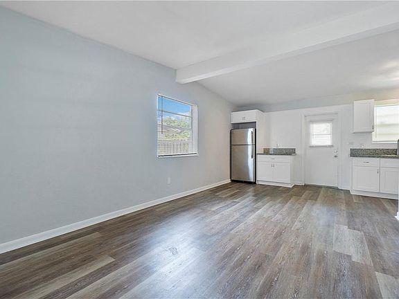 5th image of 1929 NE 48th Court