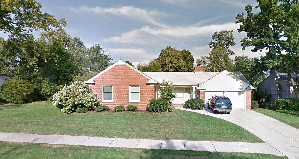 1st image of 851 S Glenhurst Dr