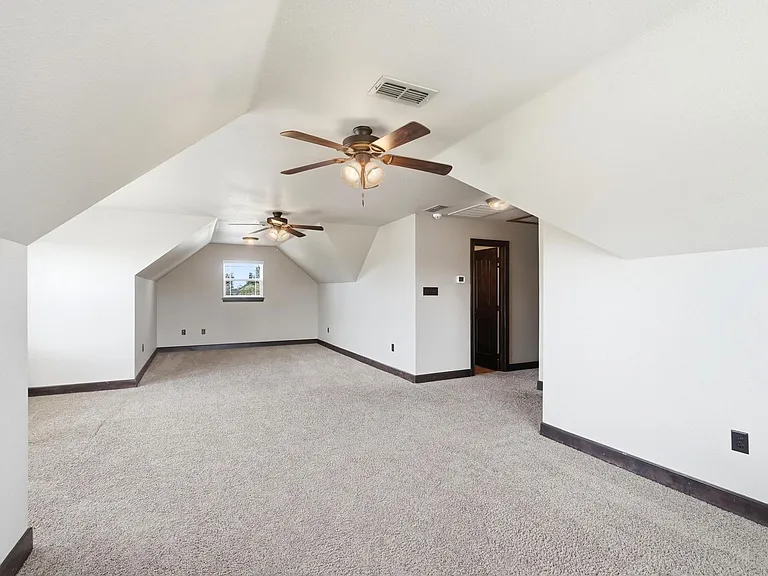 133 Prairie Creek Way — Photo 23