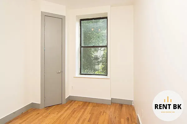 Rented by RENTBK LLC | media 4