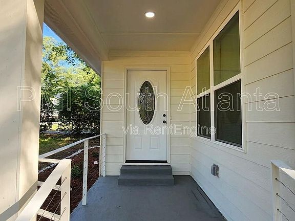 3rd image of 179 Church St