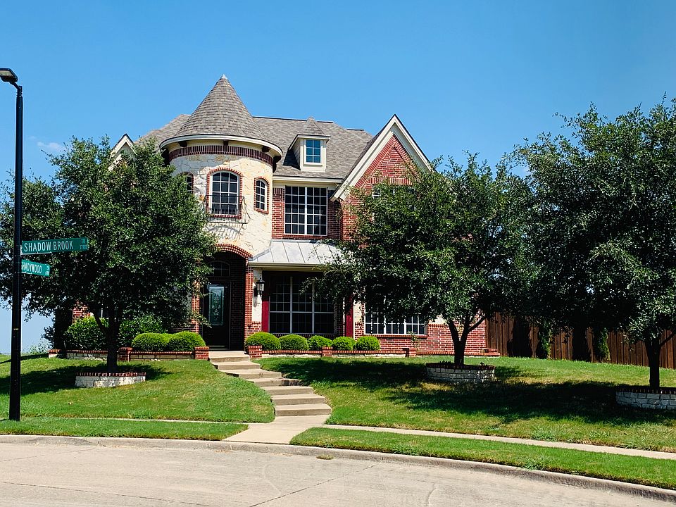 2nd image of 1706 Shadow Brook Trl