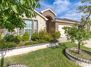 4013 Spur Trail Dr, Denton, TX 76208