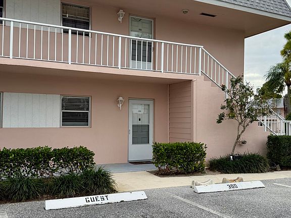 2nd image of 18081 SE Country Club Drive #295
