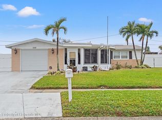 5152 Victoria Ln, Holiday, FL 34690