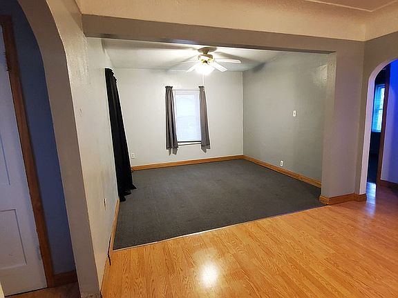 5th image of 247 Sippel Ave