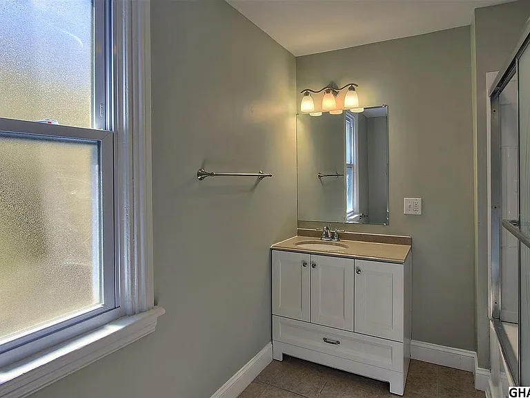 1414 Green St — Photo 13