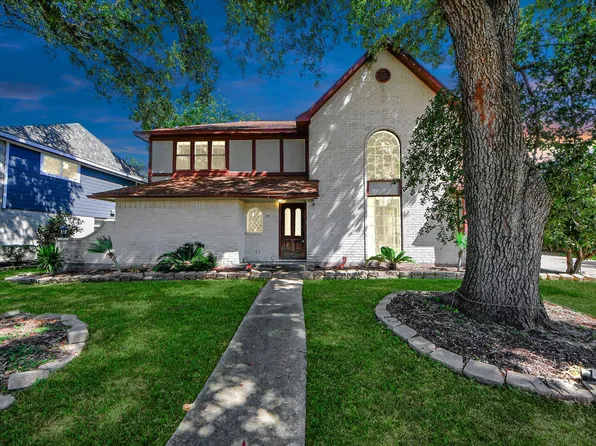 4712 Country Club Vw, Baytown, TX 77521