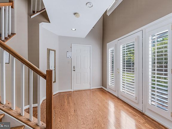 5th image of 11485 Waterhaven Ct