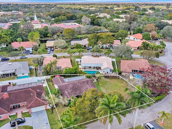 4th image of 1448 NW 112th Way