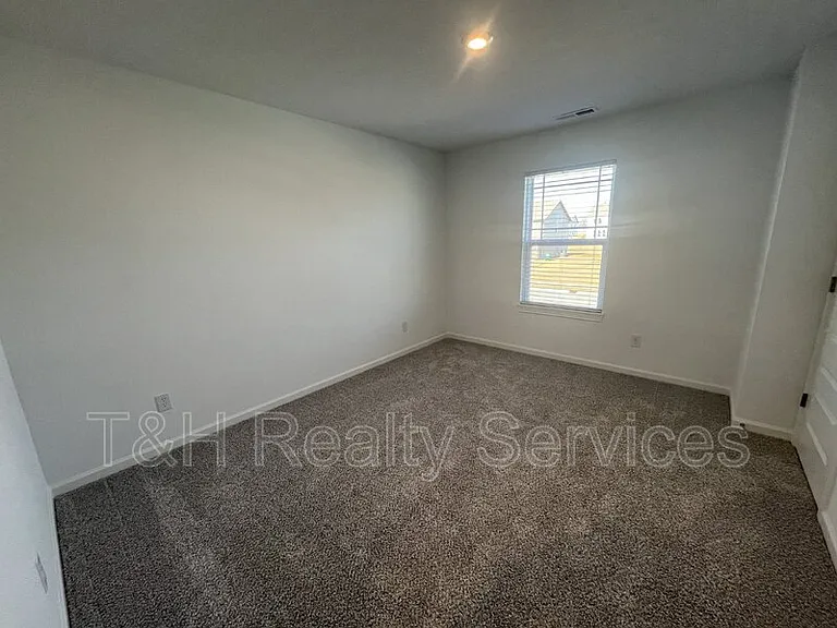 4801 Summerfield Dr — Photo 25