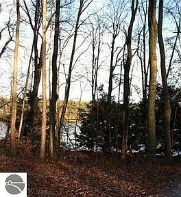 4th image of 10036 S East Torch Lake Dr