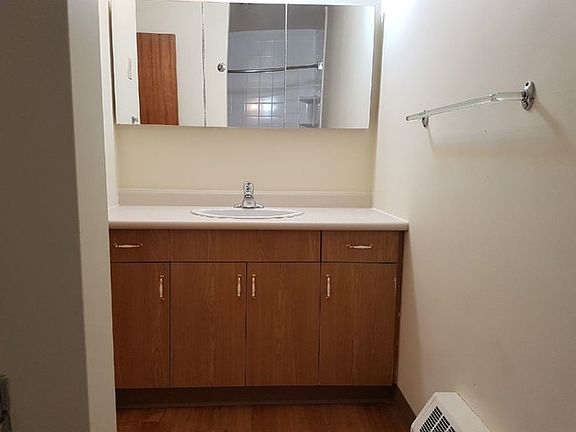 5th image of 61 Edmonton St #1A