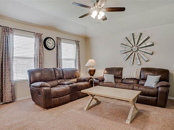 5th image of 600 River Rock Dr