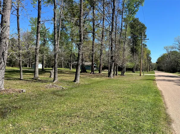 13527 McComb Rd, Conroe, TX 77302