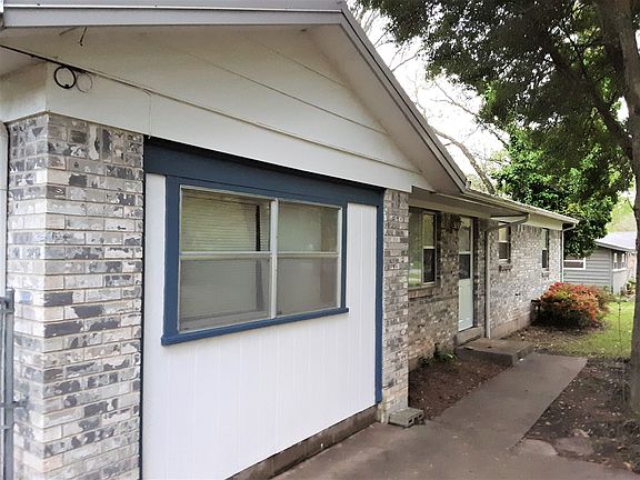 4th image of 1210 S Lake Sequoyah Dr