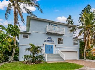 1911 Bay Dr N, Bradenton Beach, FL 34217