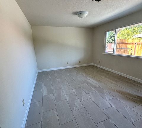 5th image of 1120 School St