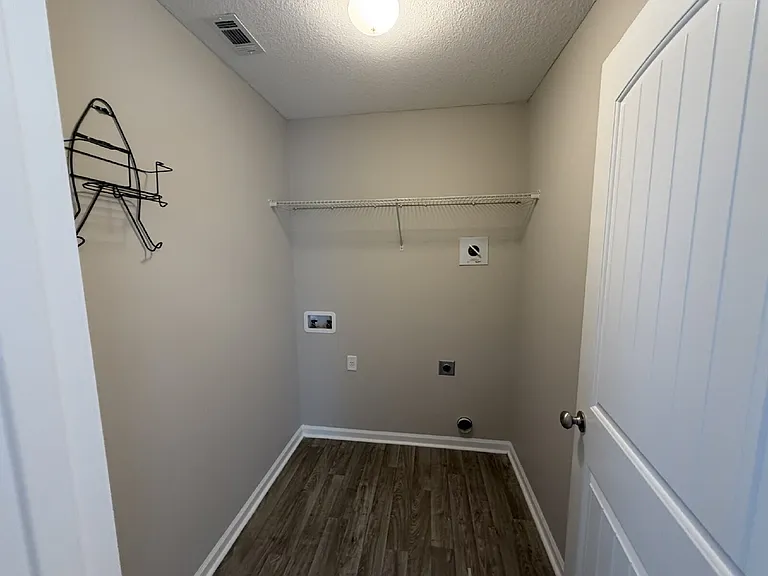 109 Wellspring Ter — Photo 17